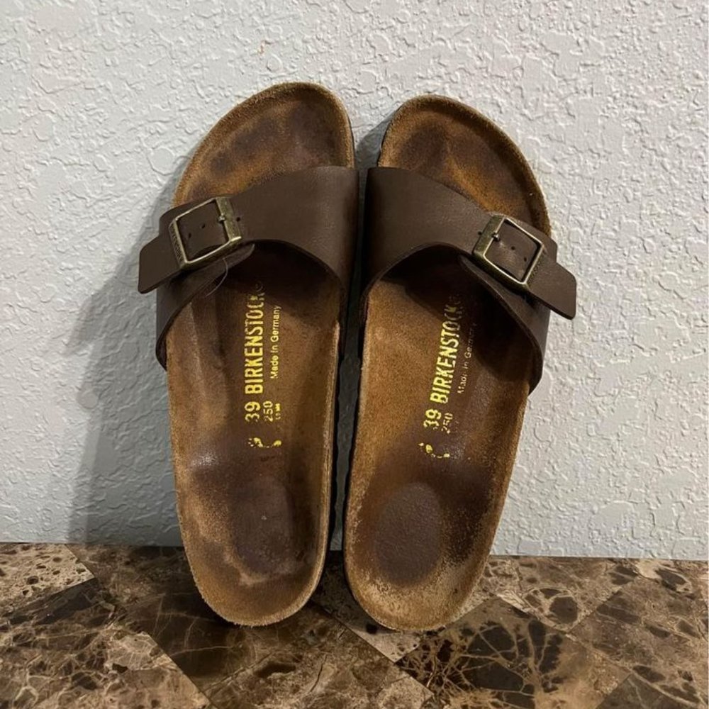 Birkenstock Madrid Big Buckle Brown Strap Silver Hardware Womens Size 39 or 8